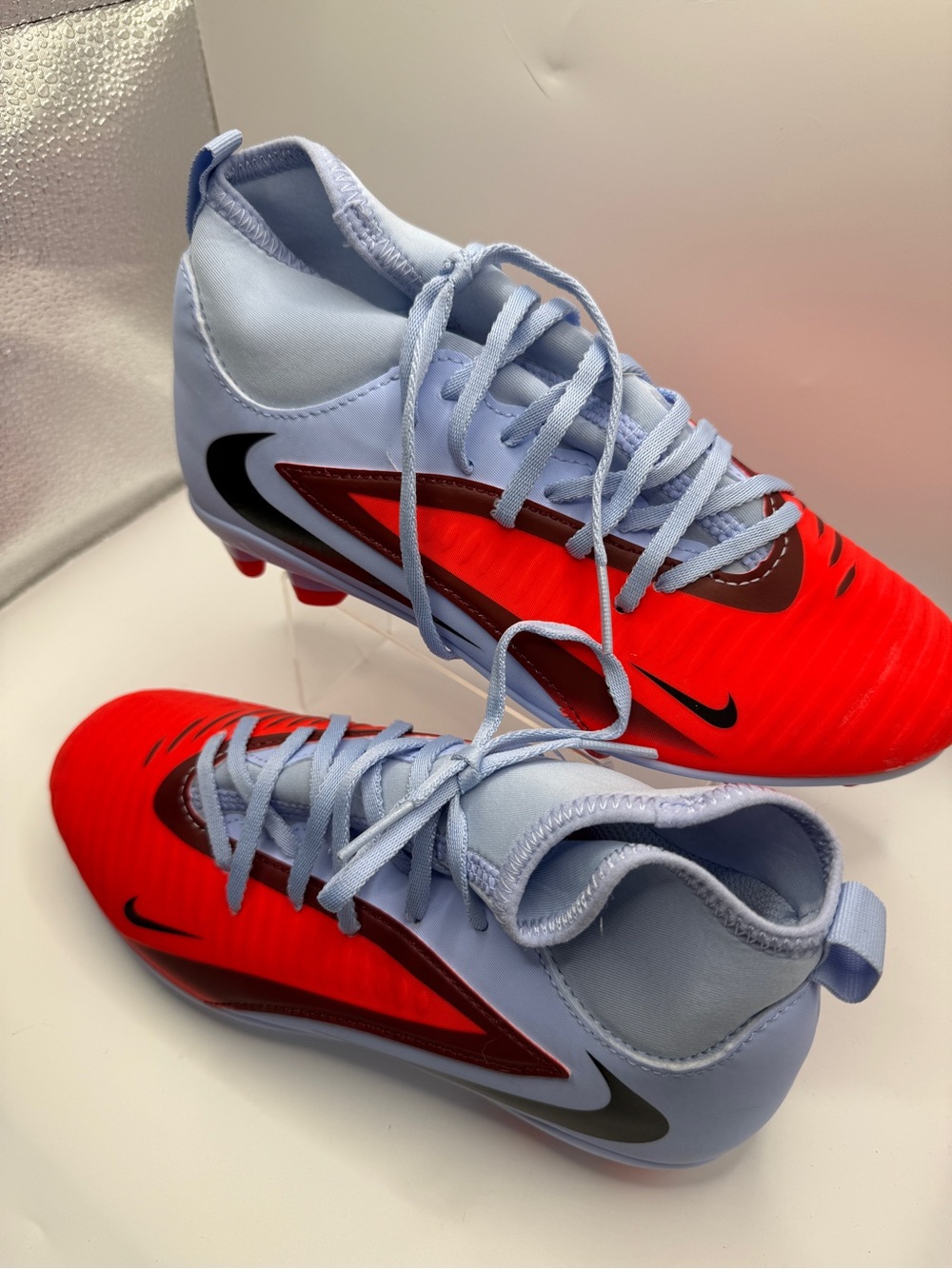 Nike Phantom soccer Cleats in Red, Light purple and Black- NWOT - Picture 2 of 6